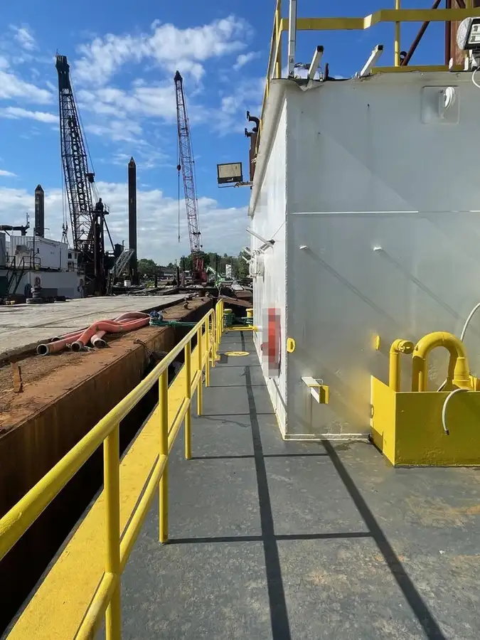 Dredger (Kazık çakma gemisi) satılık