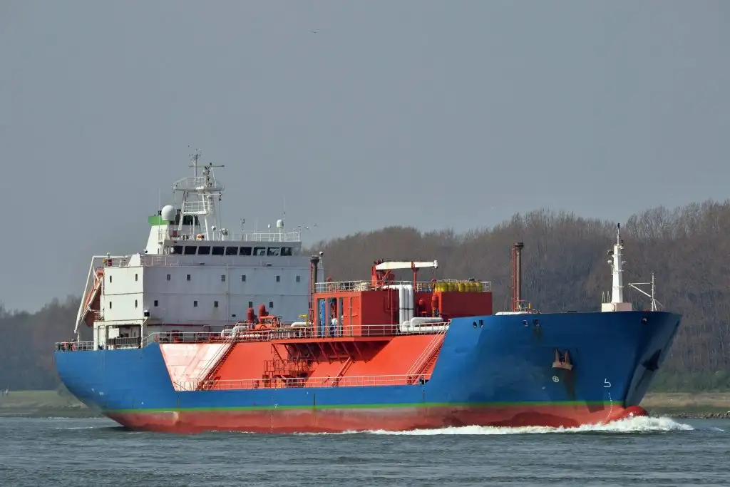 LNG taşıma gemisi satılık