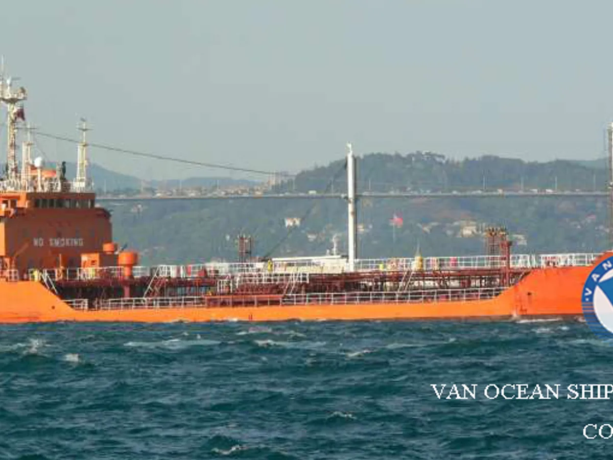 Petrol/Kimyasal tankeri satılık