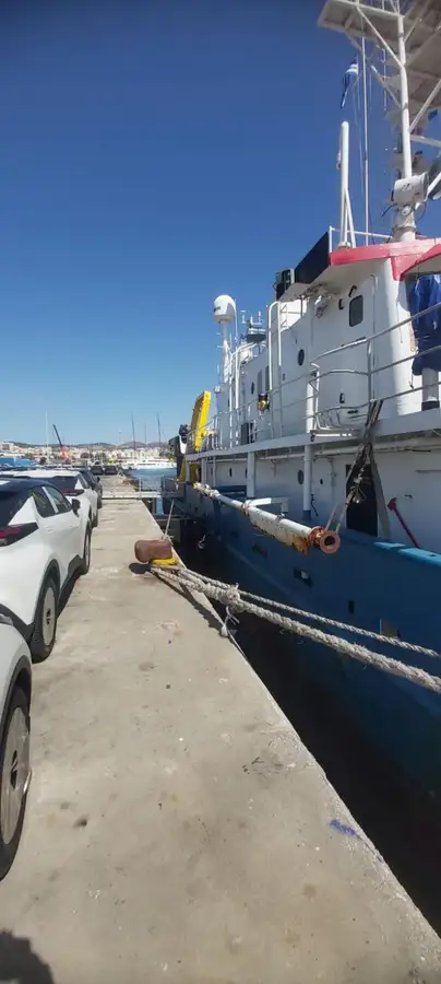 Araştırma gemisi satılık