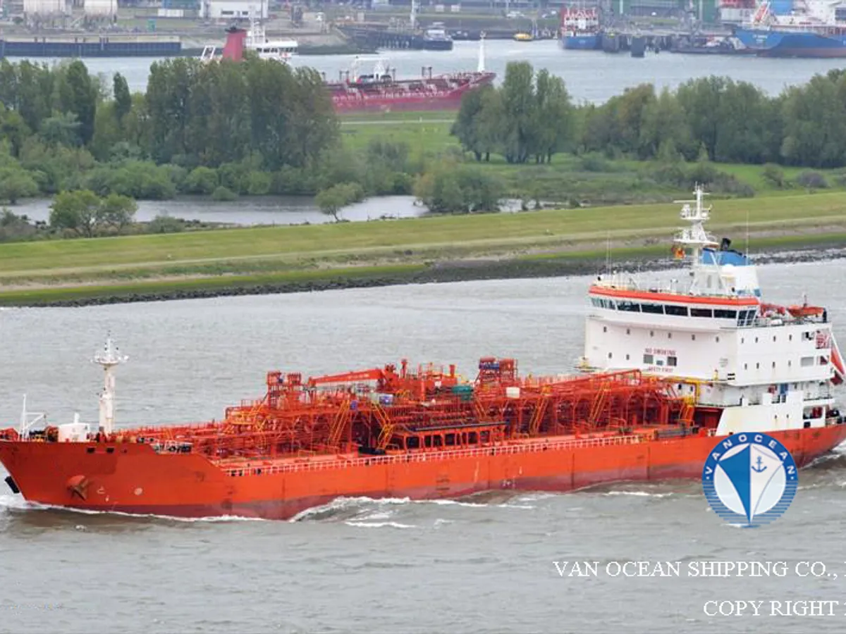 Petrol/Kimyasal tankeri satılık