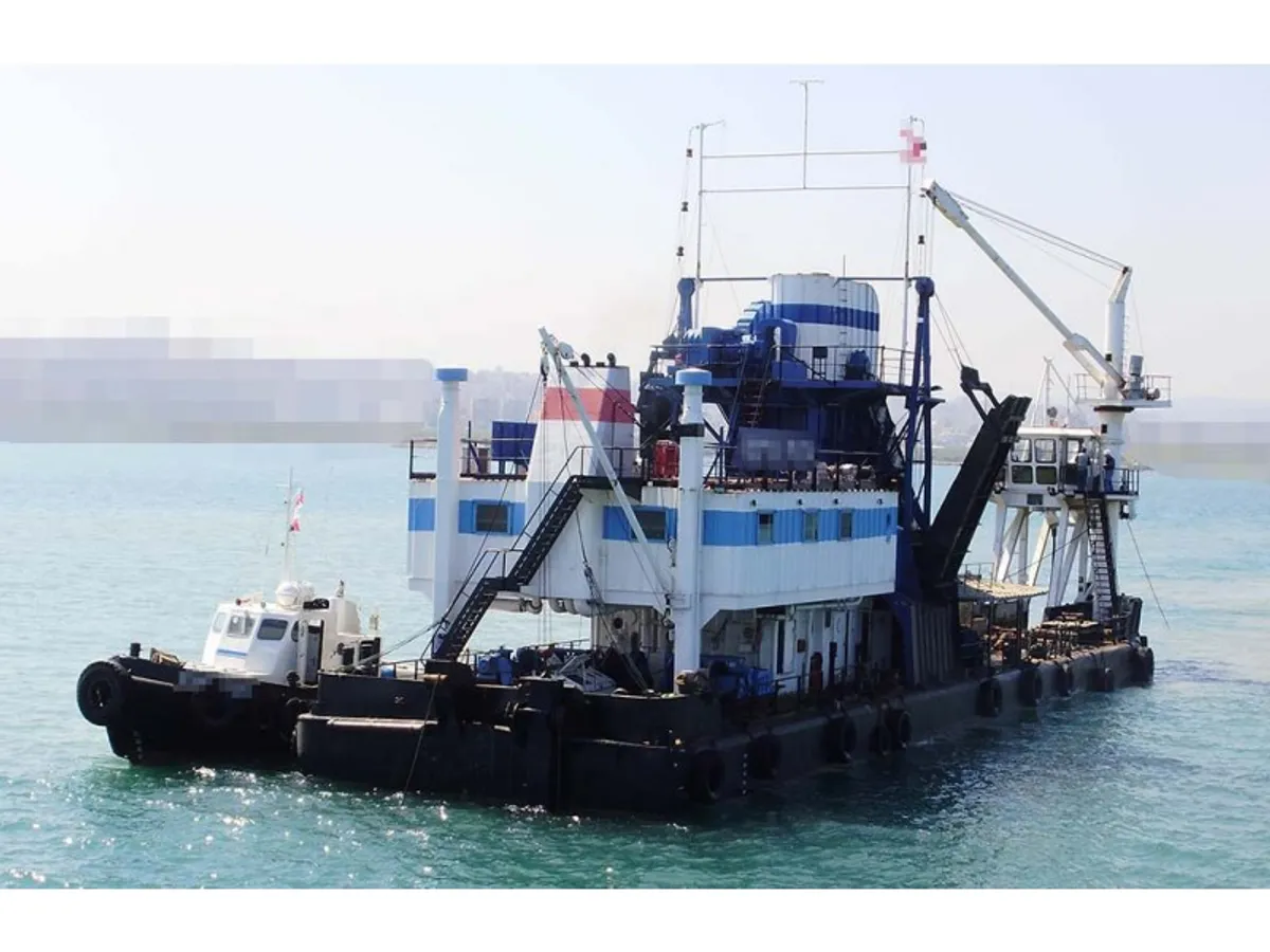 Dredger (Kazık çakma gemisi) satılık