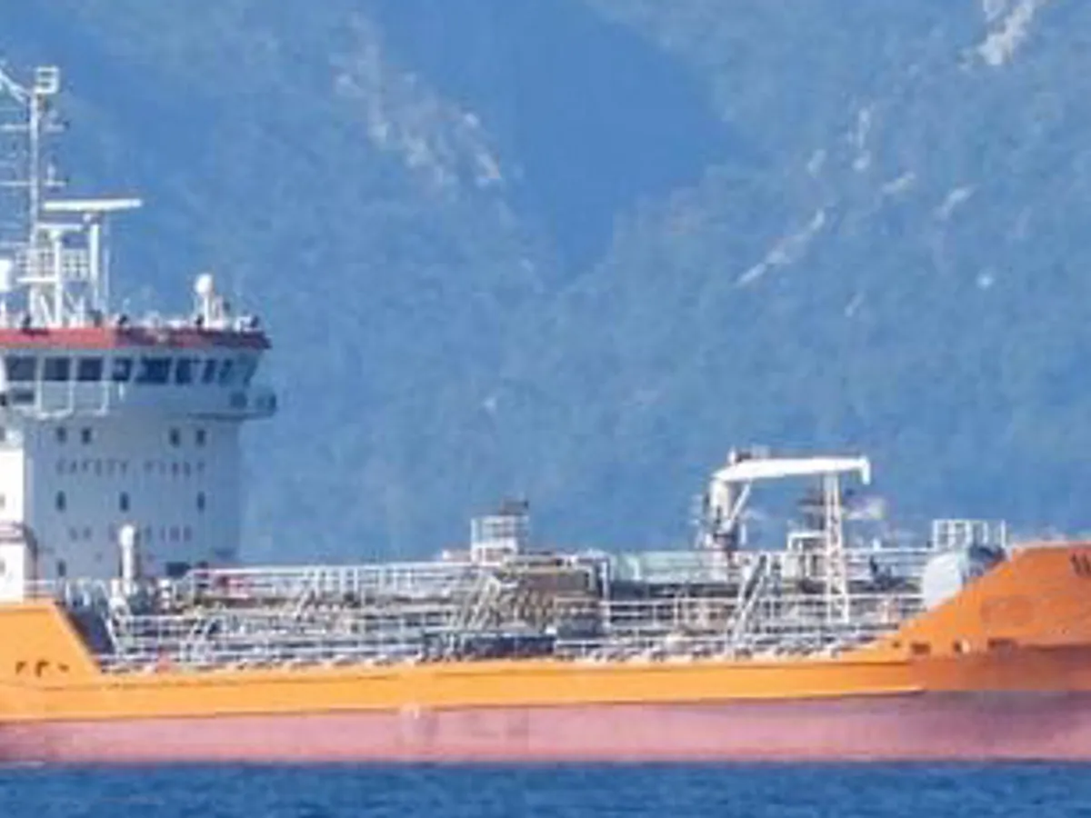 Petrol/Kimyasal tankeri satılık