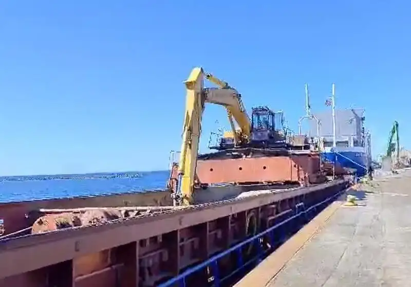 Dredger (Kazık çakma gemisi) satılık