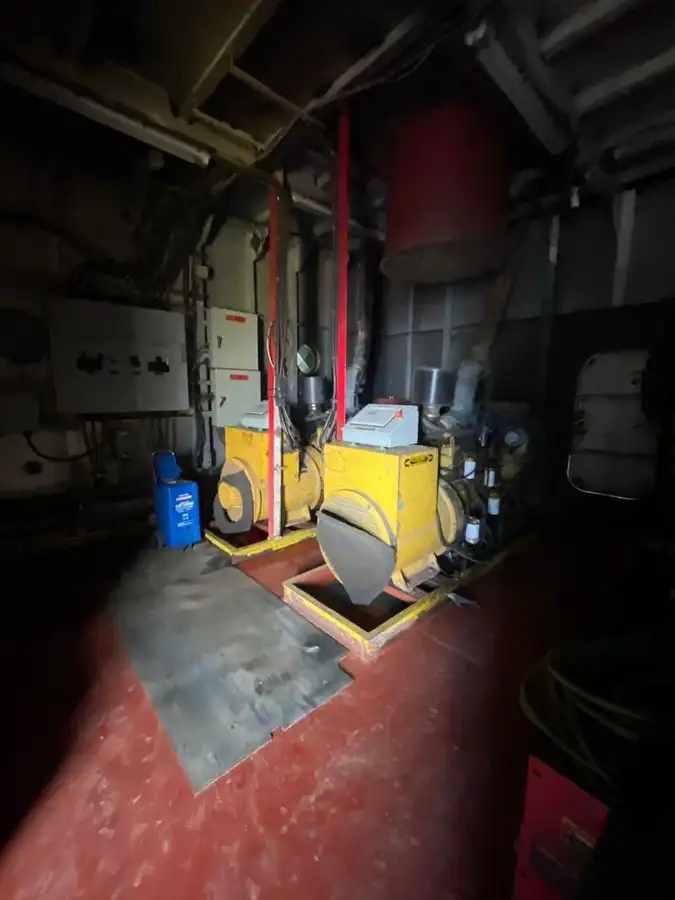 Dredger (Kazık çakma gemisi) satılık