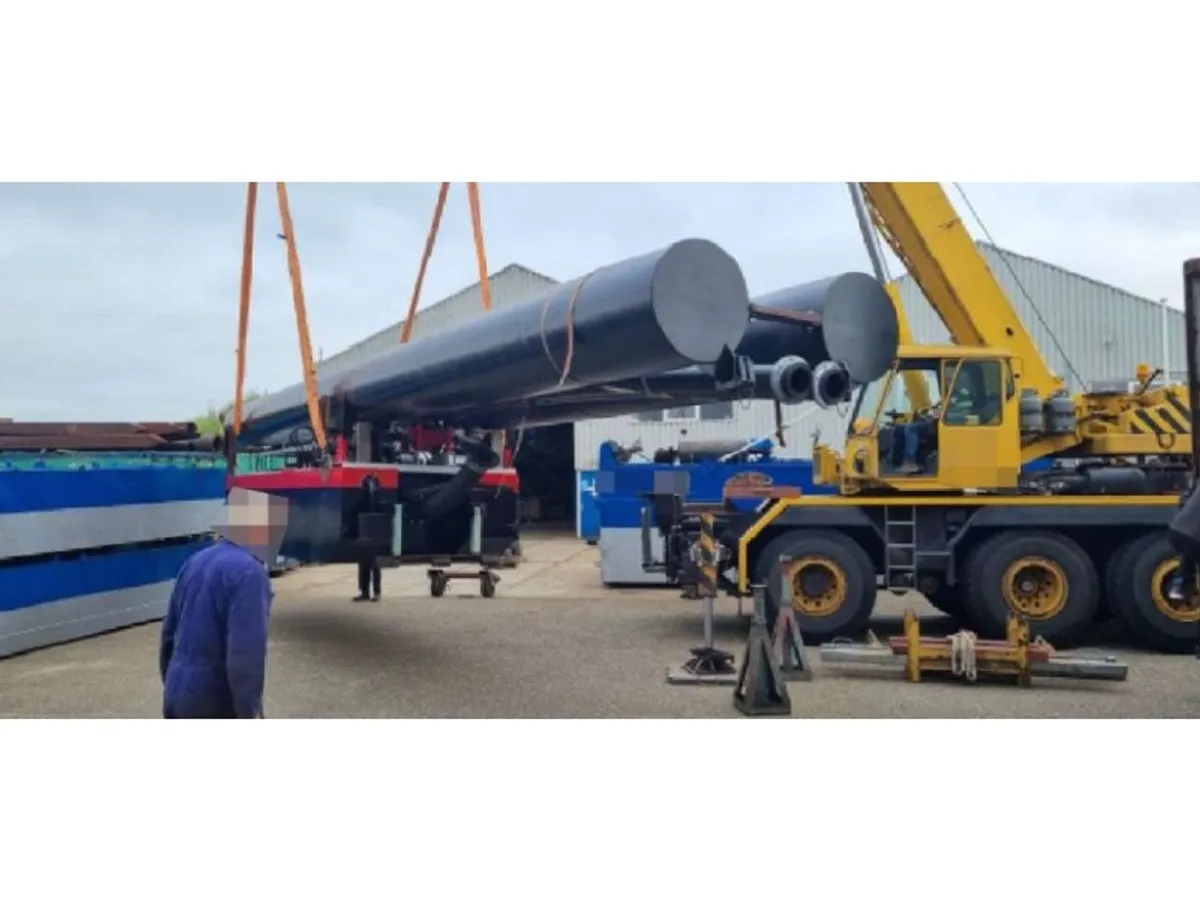 Dredger (Kazık çakma gemisi) satılık