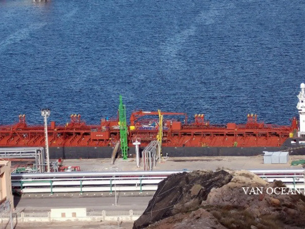 Petrol/Kimyasal tankeri satılık