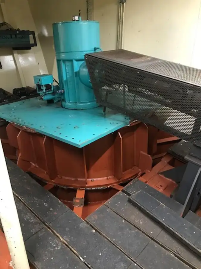 Dredger (Kazık çakma gemisi) satılık