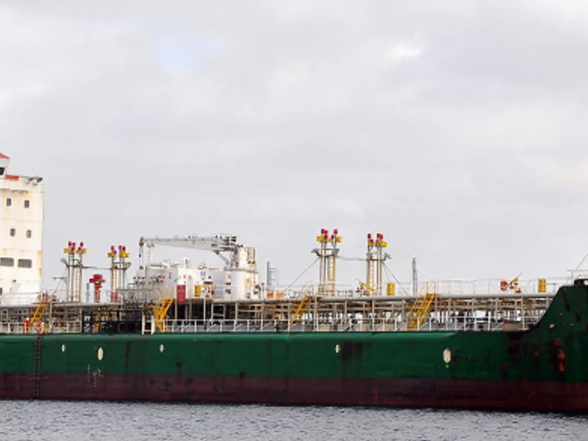 Petrol/Kimyasal tankeri satılık