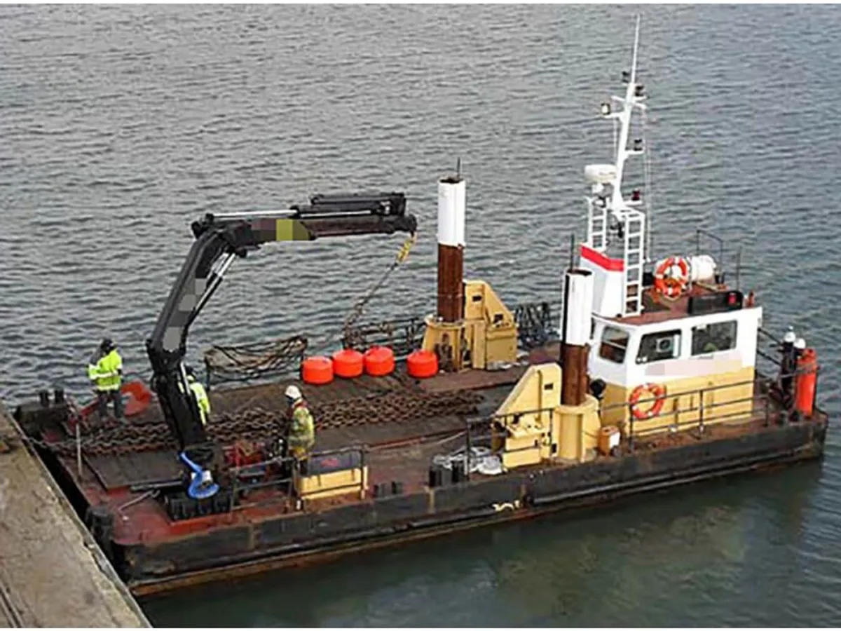 Dredger (Kazık çakma gemisi) satılık