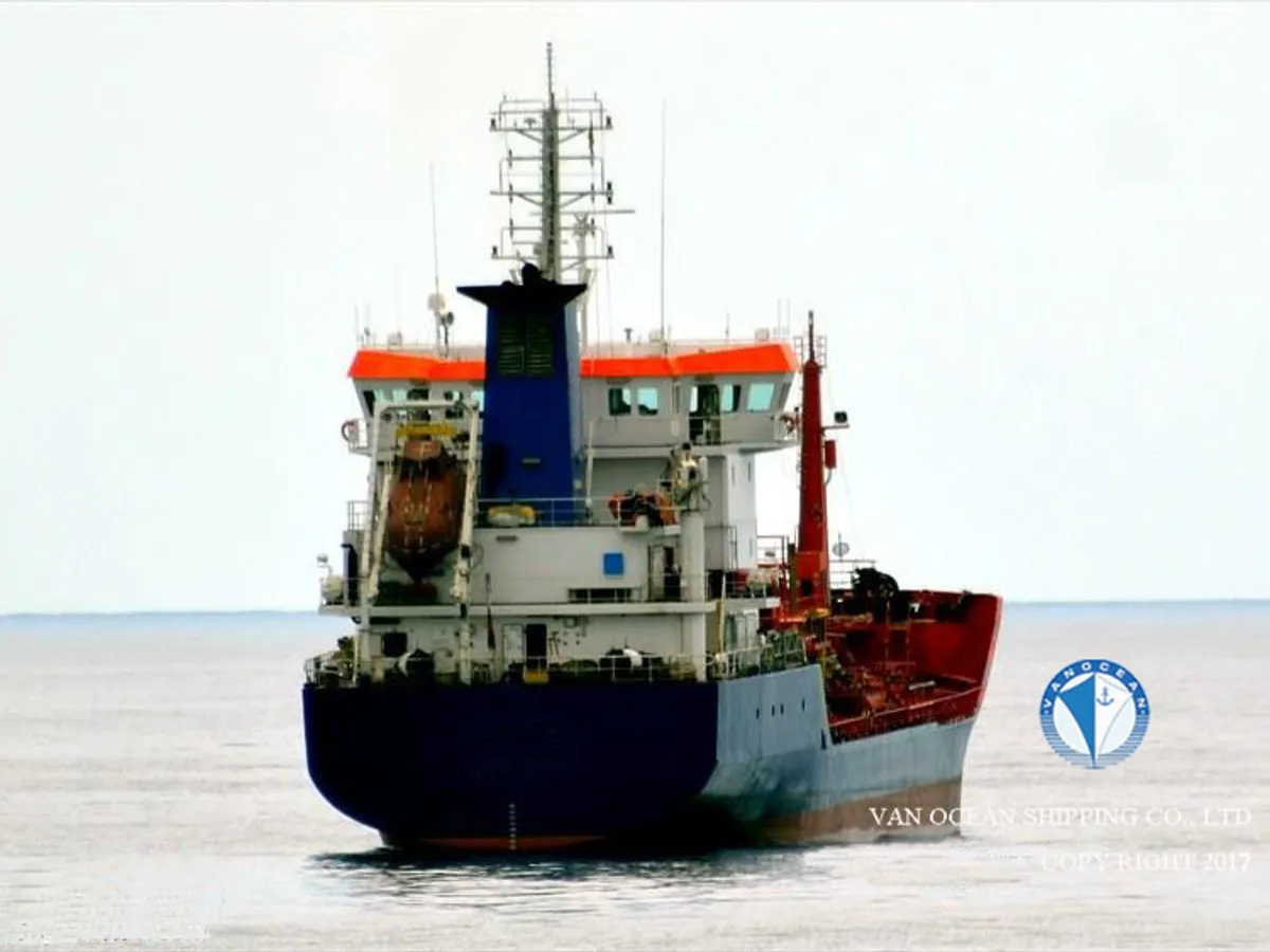 Petrol/Kimyasal tankeri satılık