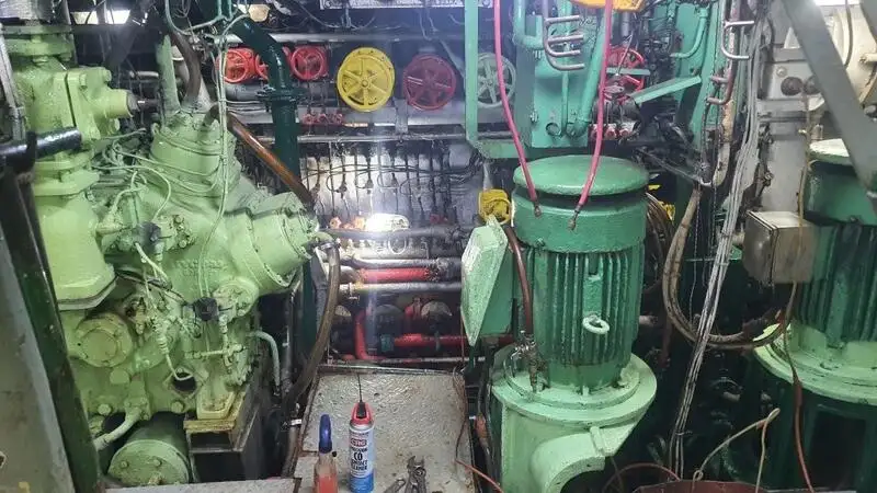 Uzun hatlı balıkçı gemisi satılık