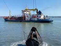 Dredger (Kazık çakma gemisi) satılık