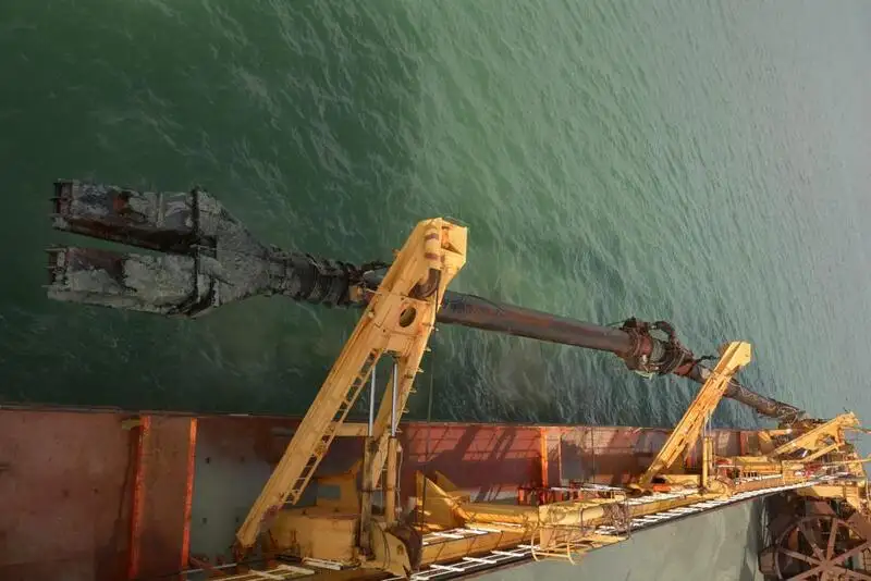 Dredger (Kazık çakma gemisi) satılık