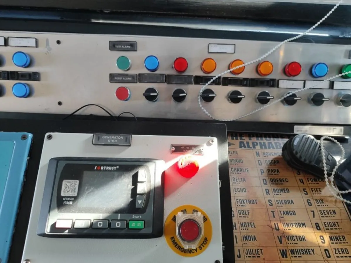 Konteyner gemisi satılık