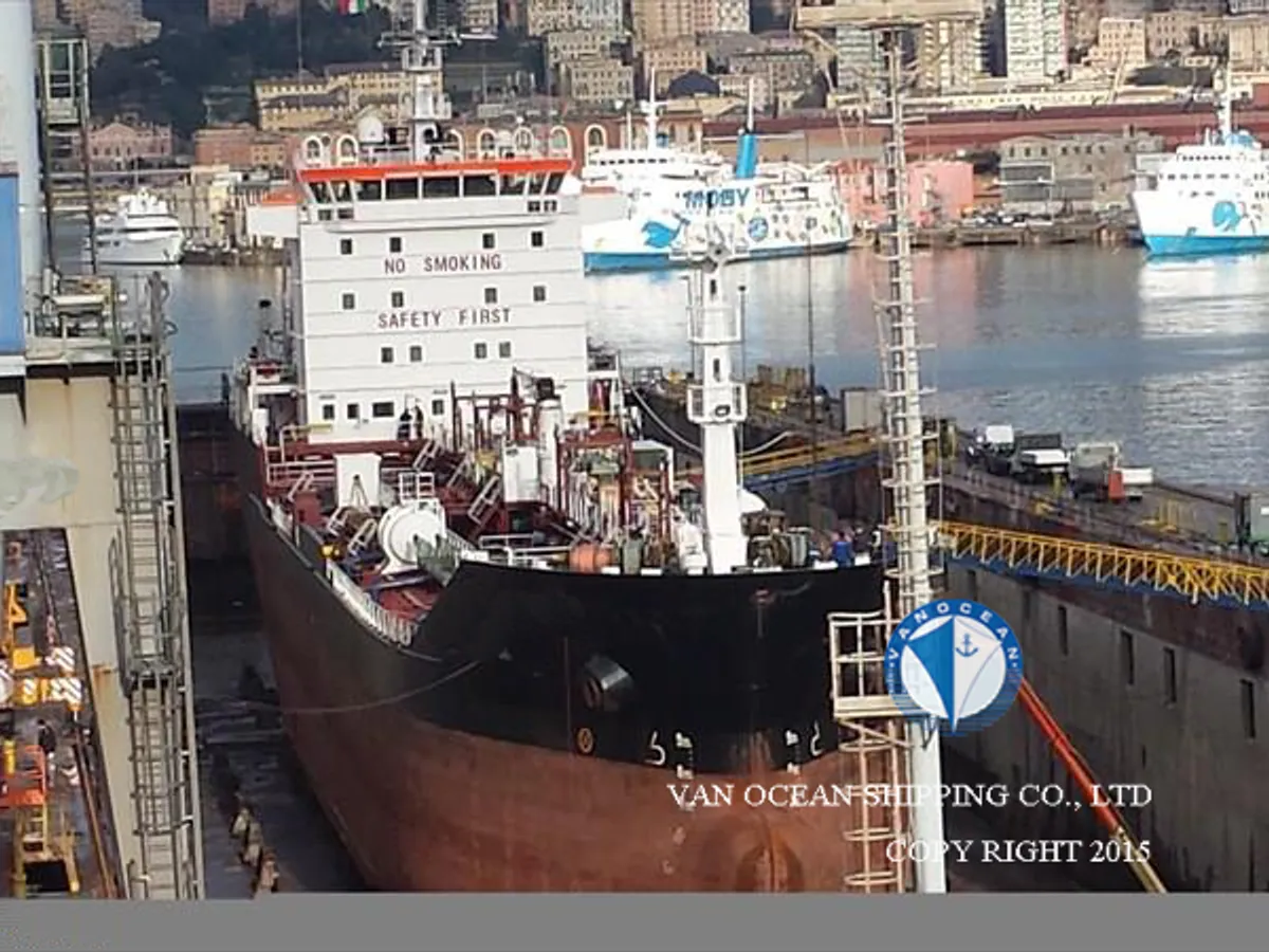 Petrol/Kimyasal tankeri satılık