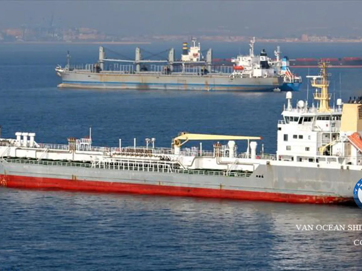 Petrol/Kimyasal tankeri satılık