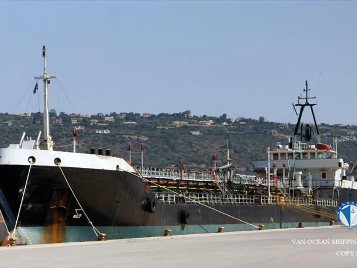 Petrol/Kimyasal tankeri satılık