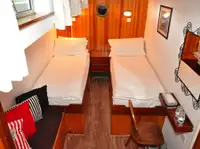 Yüzen otel satılık