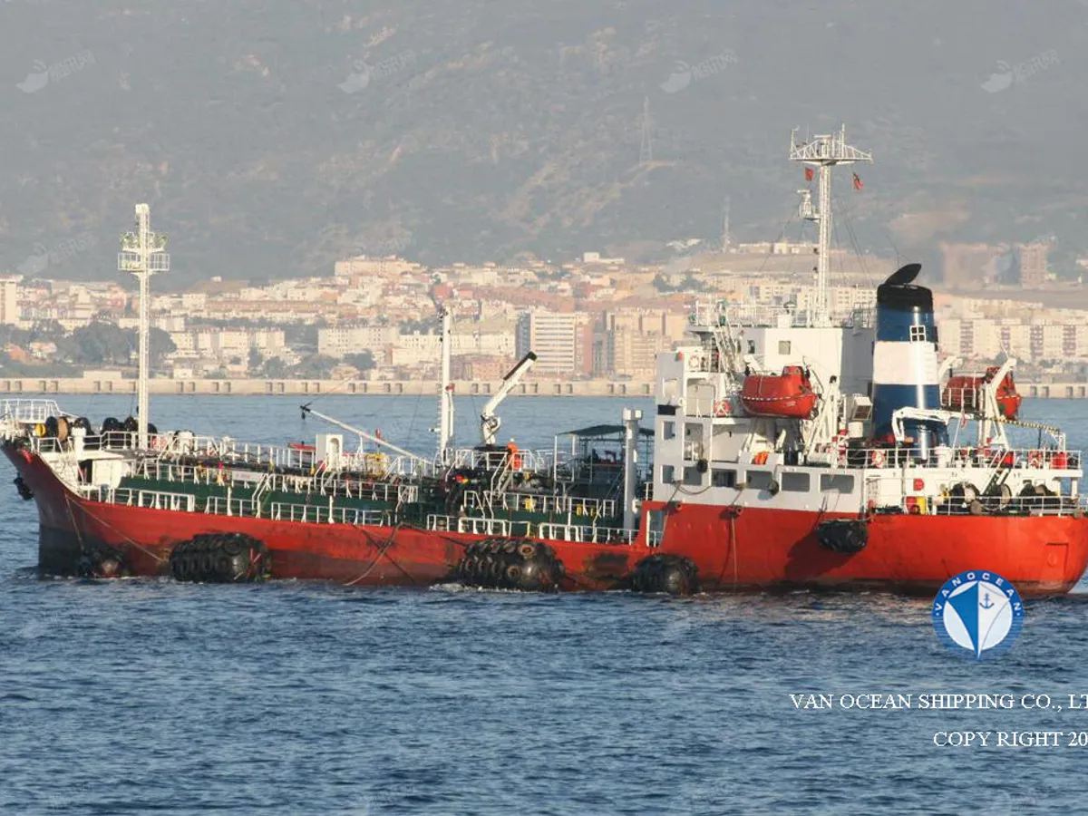 Petrol/Kimyasal tankeri satılık