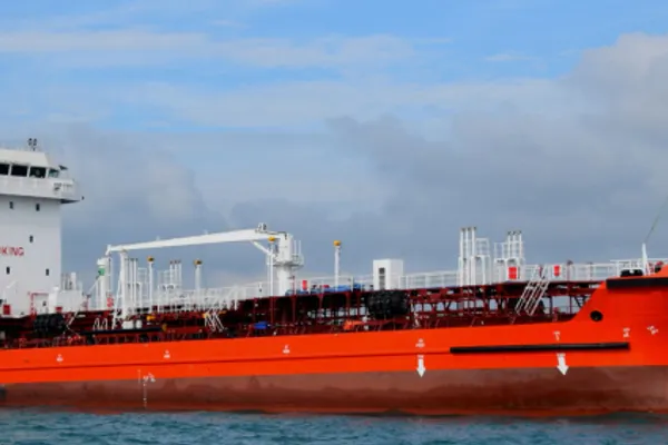 Oil/Chemical tanker for sale