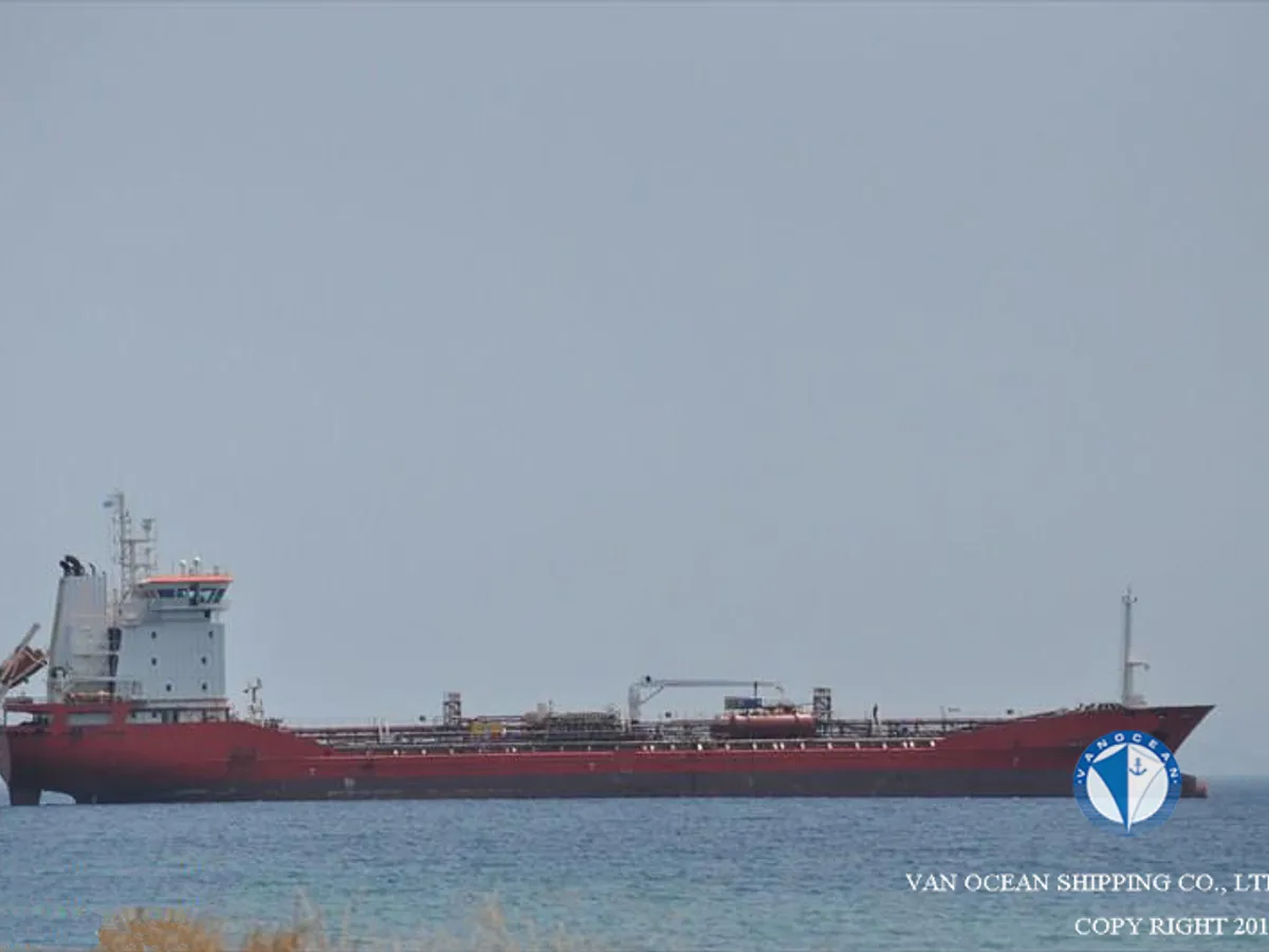 Petrol/Kimyasal tankeri satılık