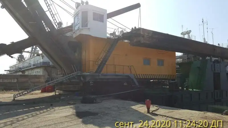 Dredger (Kazık çakma gemisi) satılık
