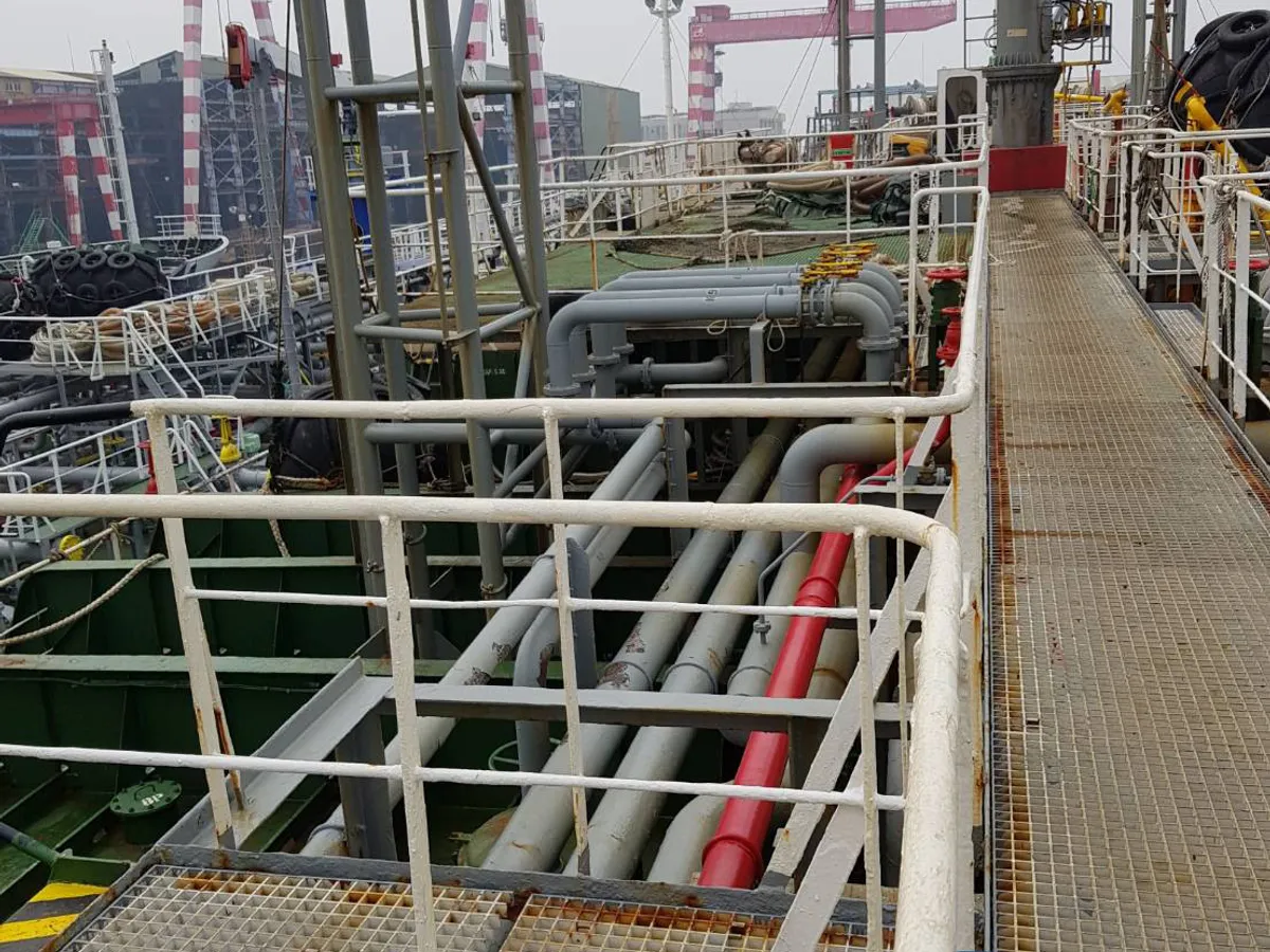 Petrol/Kimyasal tankeri satılık