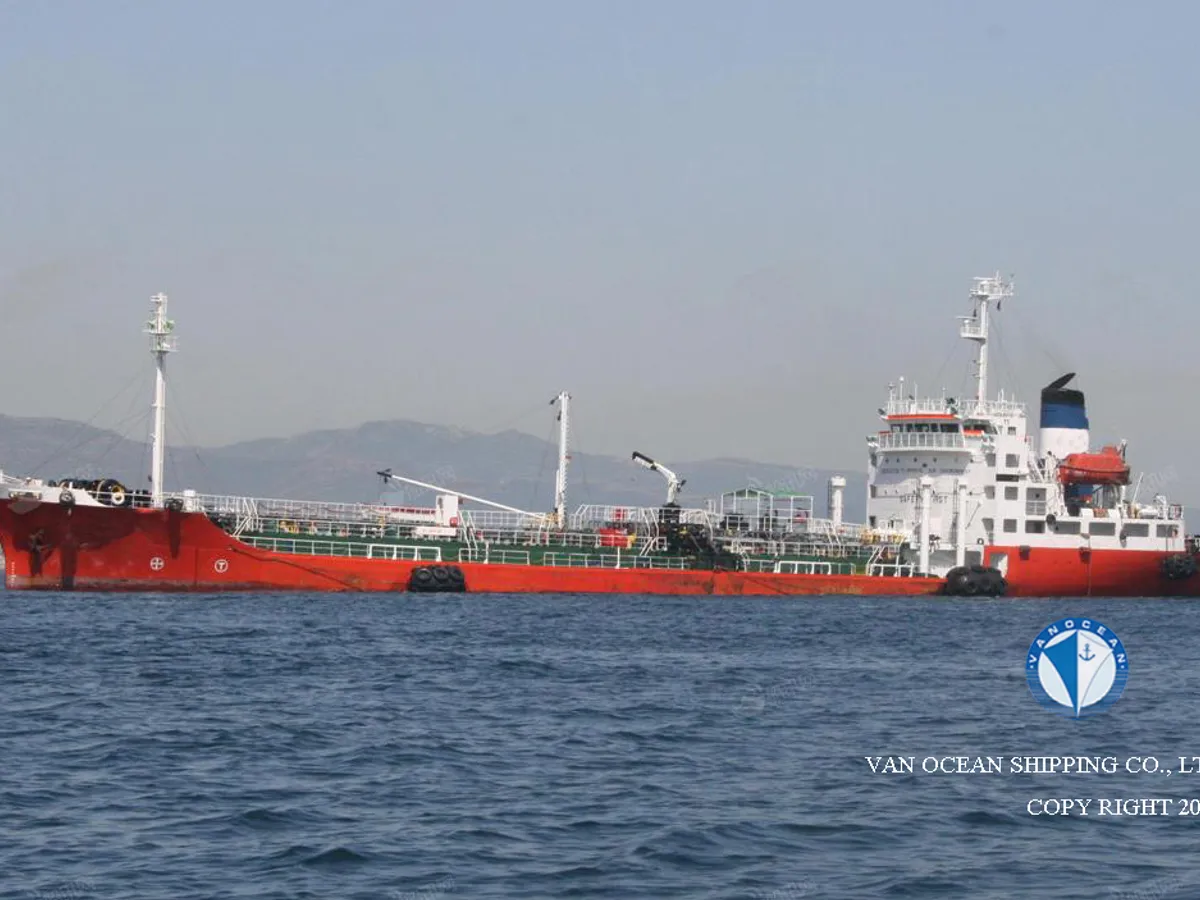 Petrol/Kimyasal tankeri satılık