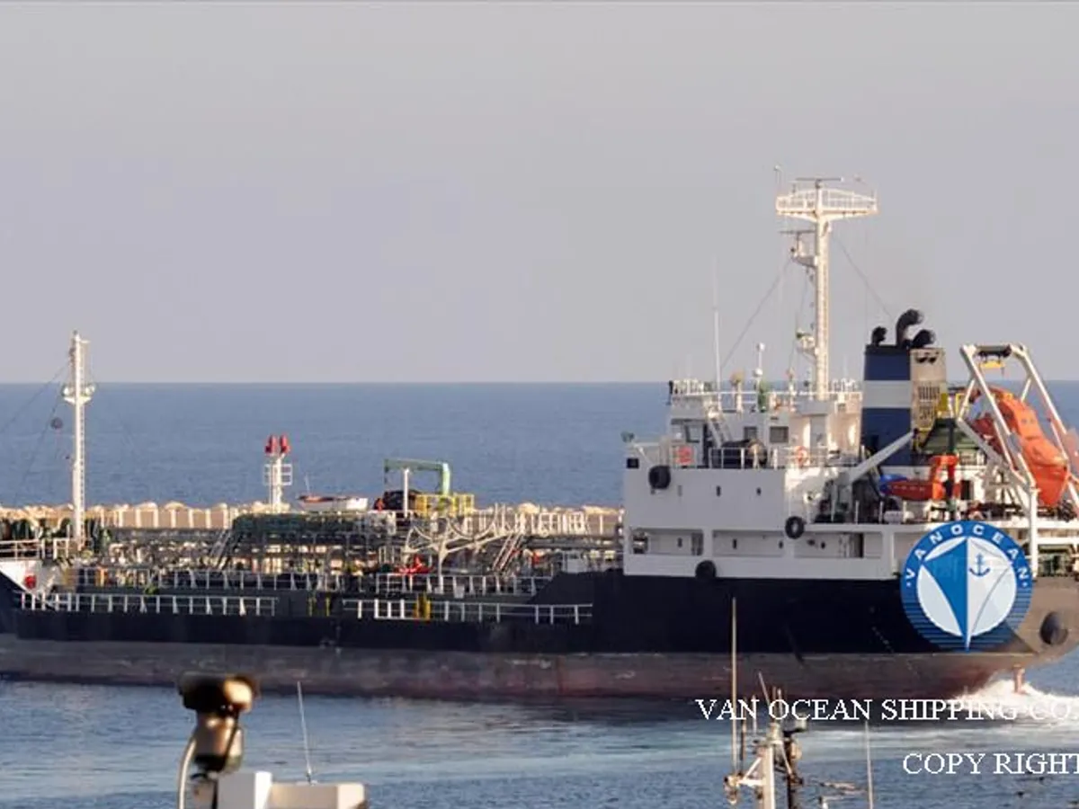 Petrol/Kimyasal tankeri satılık