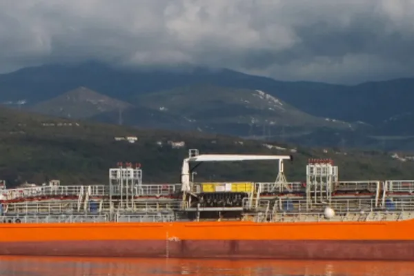 Oil/Chemical tanker for sale