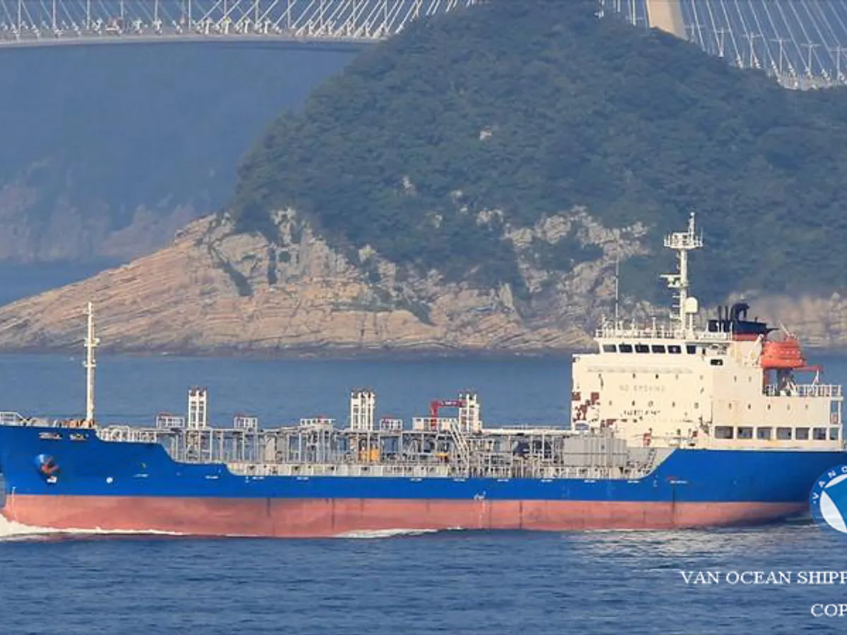 Petrol/Kimyasal tankeri satılık