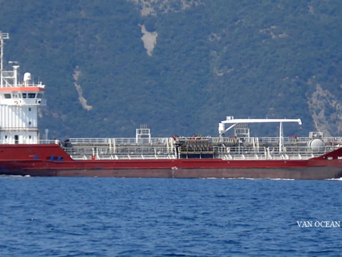 Petrol/Kimyasal tankeri satılık