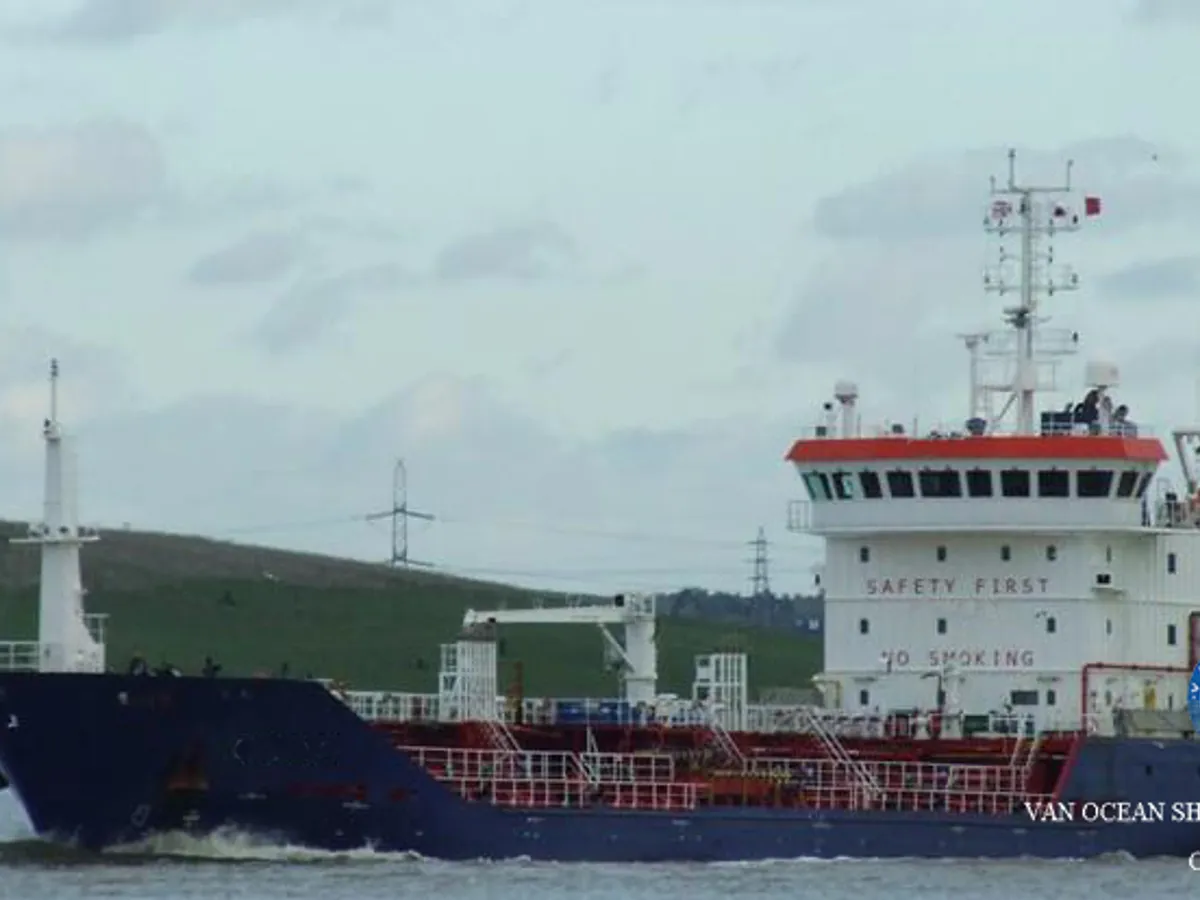 Petrol/Kimyasal tankeri satılık