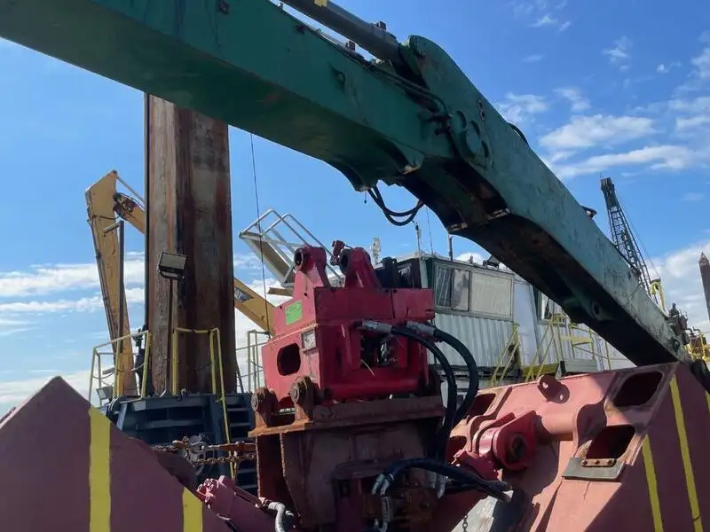 Dredger (Kazık çakma gemisi) satılık