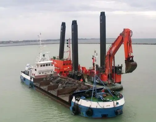 Dredger (Kazık çakma gemisi) satılık