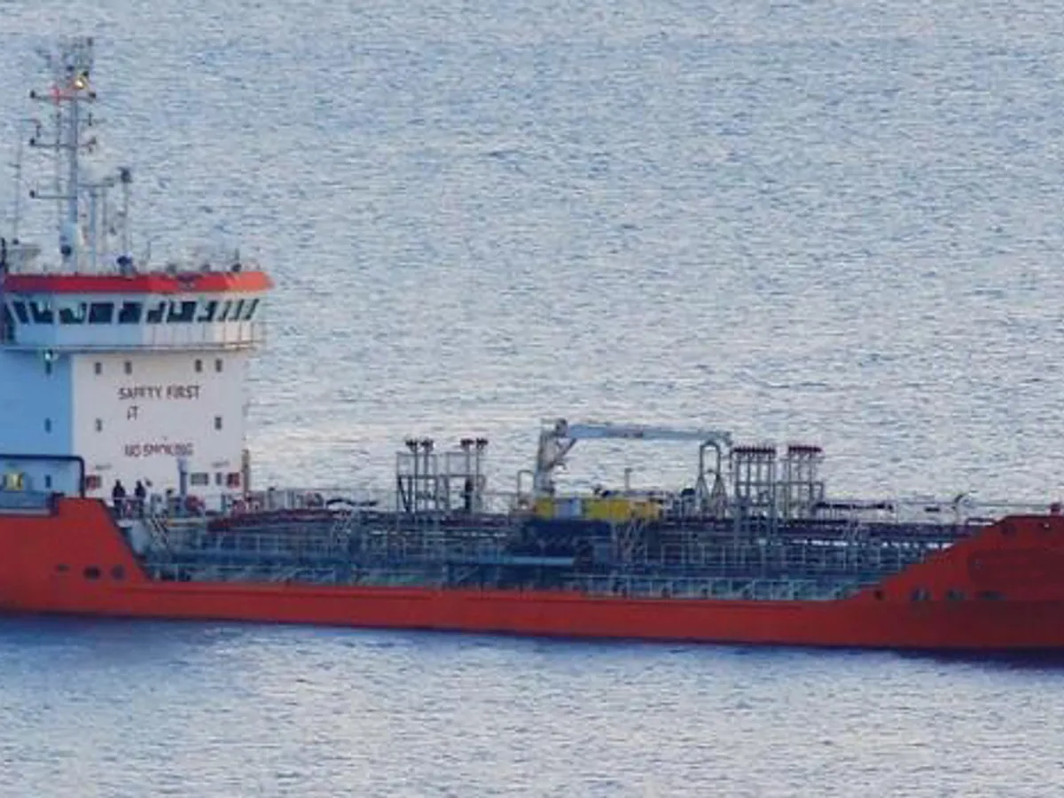 Petrol/Kimyasal tankeri satılık
