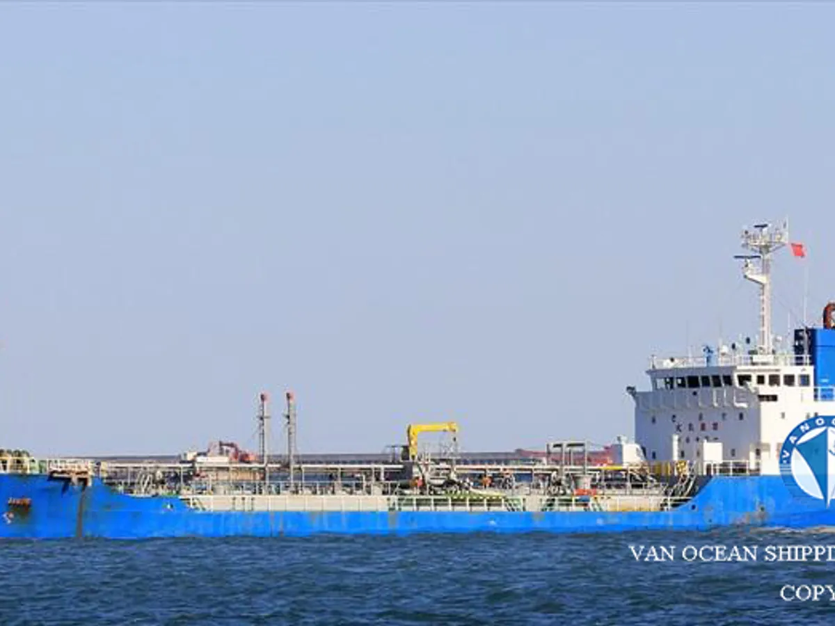 Petrol/Kimyasal tankeri satılık