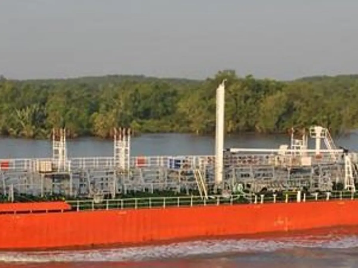 Petrol/Kimyasal tankeri satılık