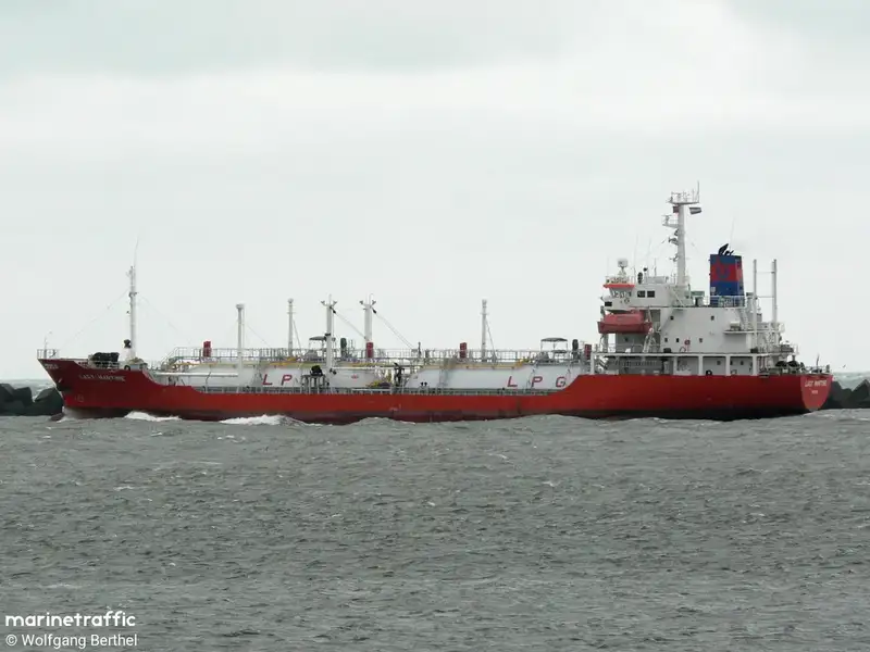 Petrol tankeri, Kimyasal tanker satılık