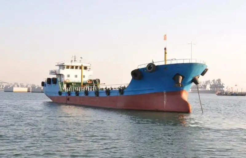Petrol tankeri, Kimyasal tanker satılık