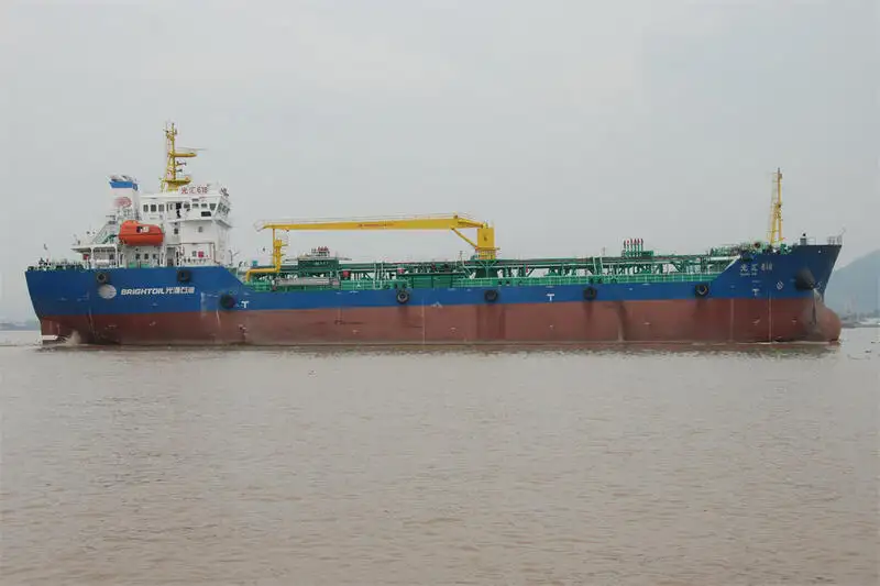 Petrol tankeri, Kimyasal tanker satılık